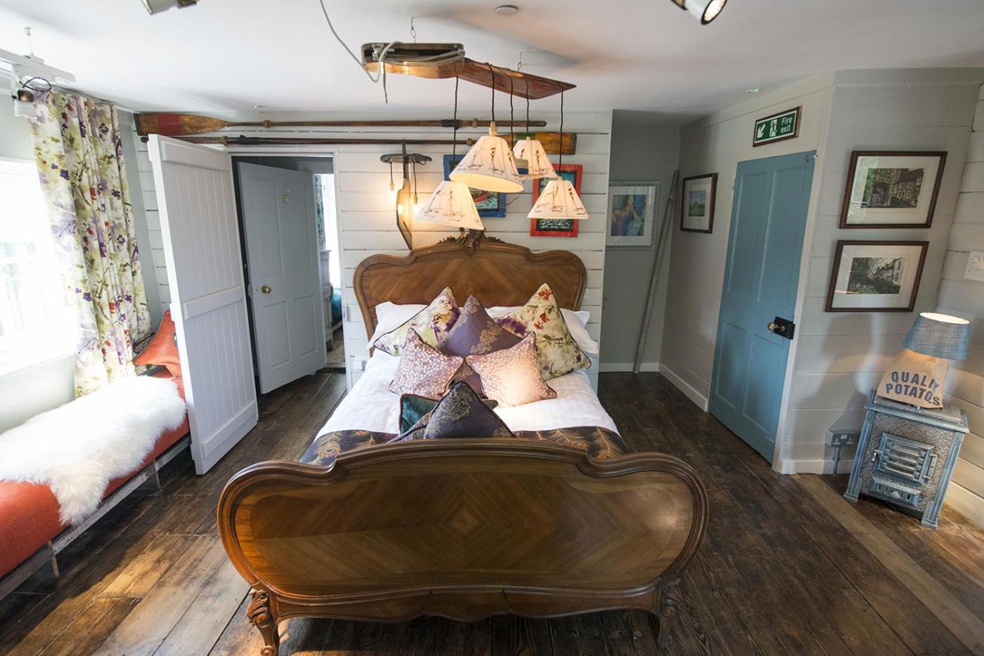 The Woolpack Inn Wavehorne Dış mekan fotoğraf