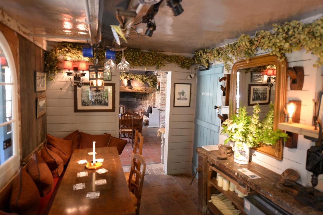 The Woolpack Inn Wavehorne Dış mekan fotoğraf